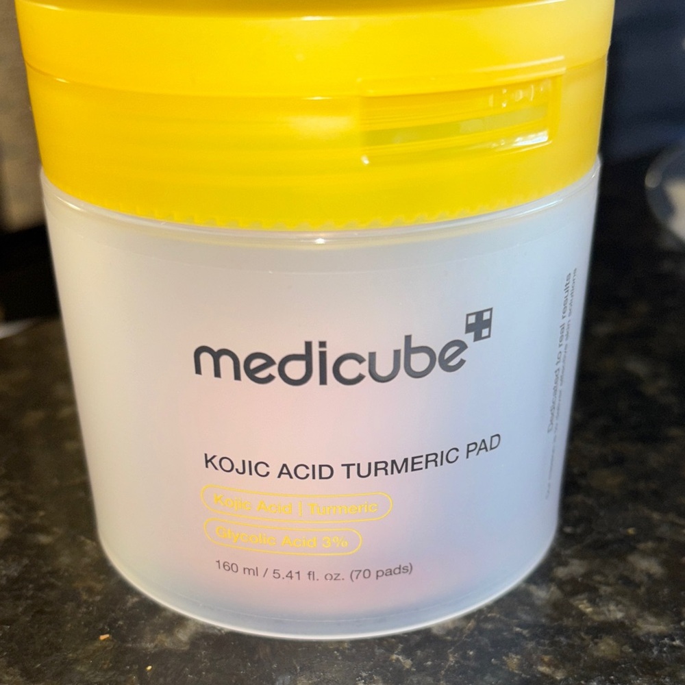 Medicube Kojic Acid Turmeric Pad - Yellow and White